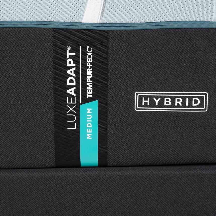 LuxeAdapt Medium Hybrid King Mattress w/Low Foundation by Tempur-Pedic  alternate image, 4 of 4 images.