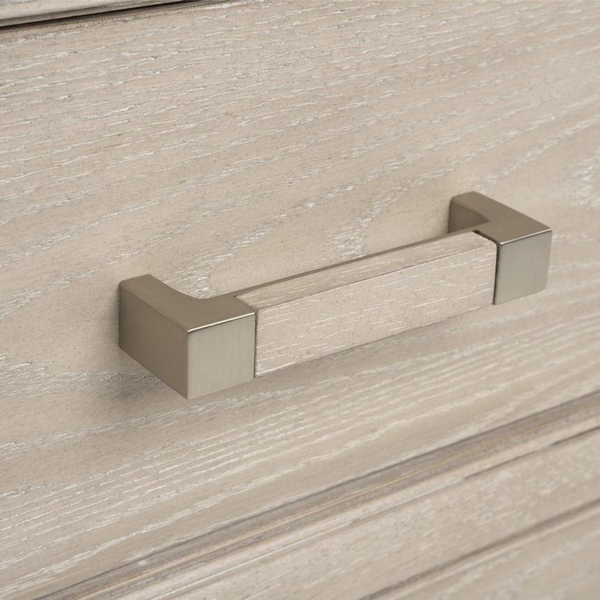 Luciano Dresser  alternate image, 12 of 13 images.